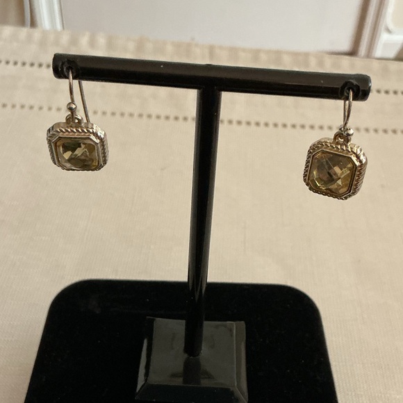Citrine Color Vintage Style Gold Tone Necklace and Earring Set - Picture 5 of 6